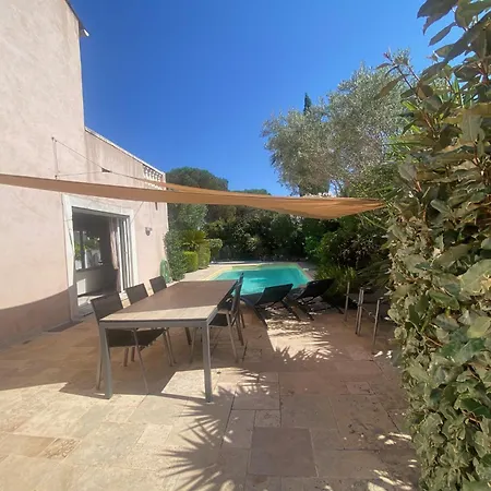 Ensoleillée Villa *